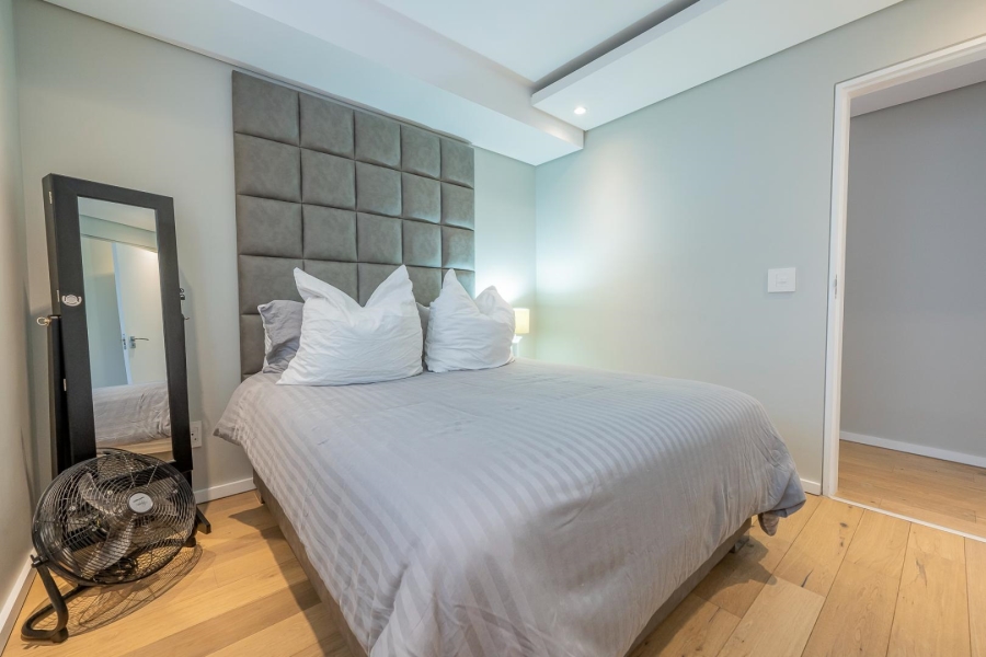 2 Bedroom Property for Sale in Sea Point Western Cape